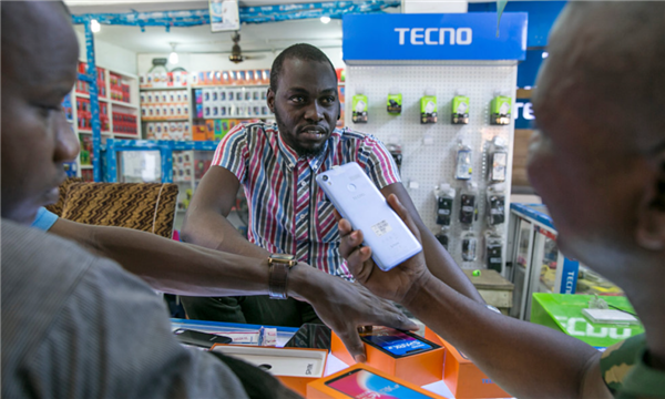 “非洲手机之王”崩盘！