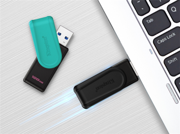 可炫可转防丢帽 金士顿DTXS闪存盘致敬经典