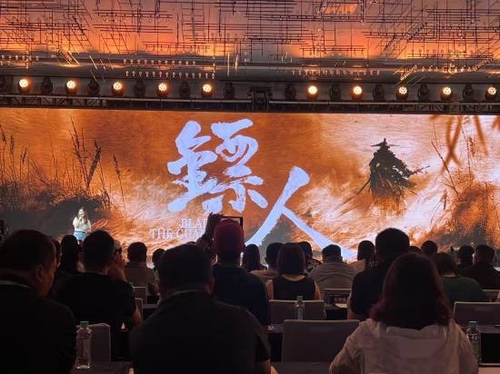 李连杰时隔14年出演《镖人》电影：搭档吴京、袁和平