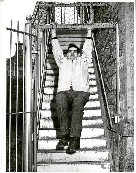 400斤的大胖子持续382天没吃饭：瘦了250斤！