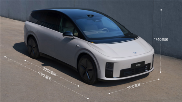 理想首款纯电SUV 全新i8内饰谍照曝光：熟悉的配方