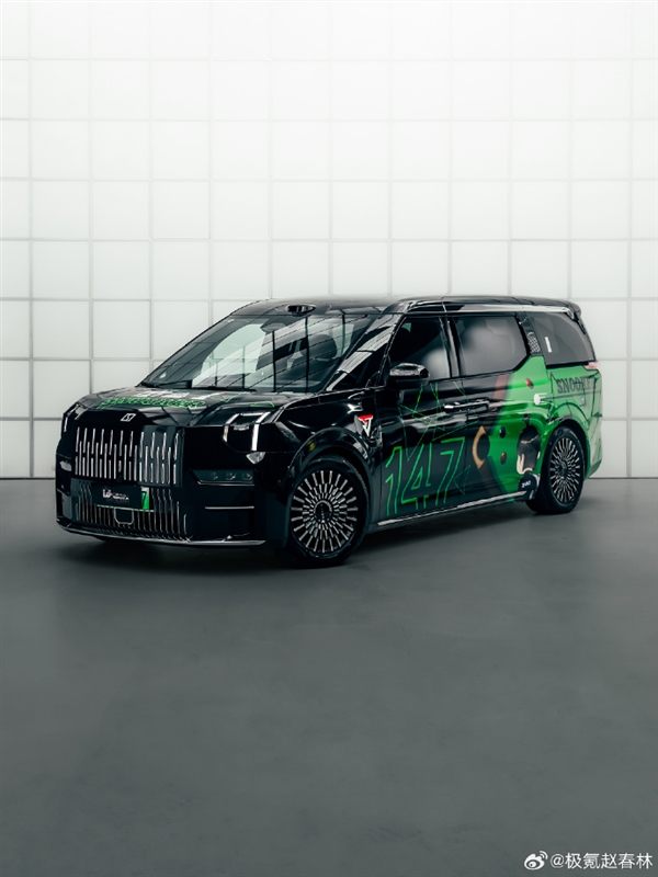 中国首位！赵心童斯诺克世锦赛夺冠 座驾曝光：147专属拉花极氪009