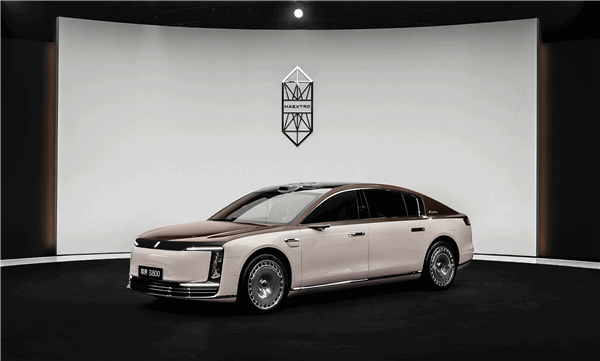 华为首款百万级豪车!尊界S800实车亮相:六款车身配色、四套轮毂插图 华为首款百万级豪车!尊界S800实车亮相:六款车身配色、四套轮毂