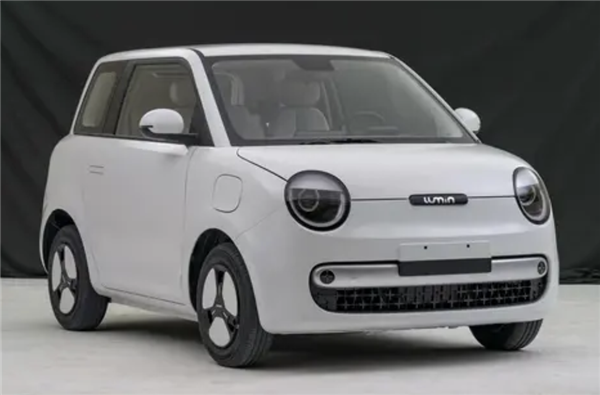 现款3.79万起！新款长安Lumin实车曝光：取消低功率版本