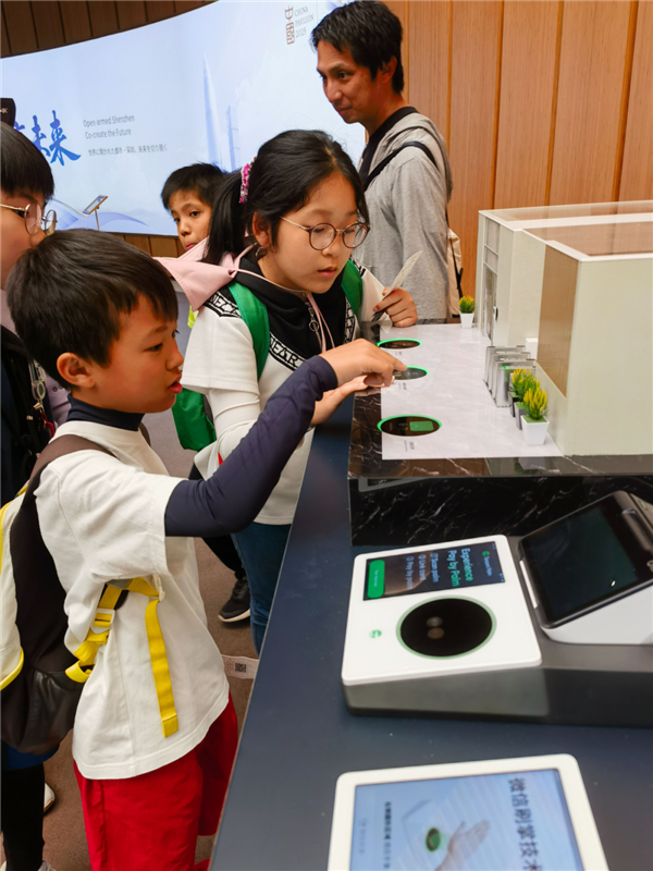 微信刷掌支付惊到日本人：从科幻电影走出来的吗