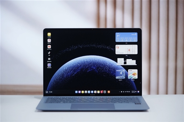 央视新闻评华为鸿蒙电脑发布：国产操作系统在个人电脑领域实现重要突破