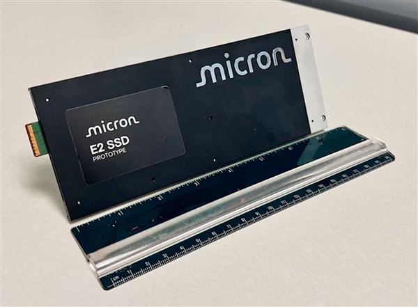 E2新接口SSD容量可达1000TB！功耗高达80W