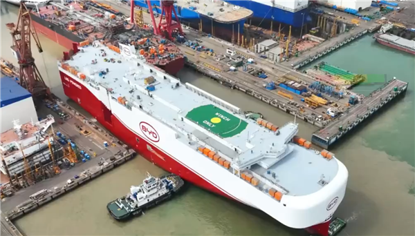 比亚迪第7艘汽车运输船下水出坞 猜猜会用哪个基地命名