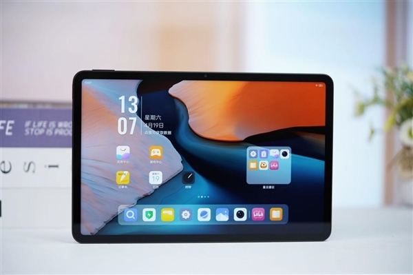 国补2379.15元起 努比亚平板Pro首销：第三代骁龙8 顶配1TB存储