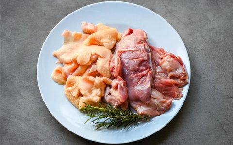 28岁准新郎食物中毒去世：生前疑食用变质鸡肉