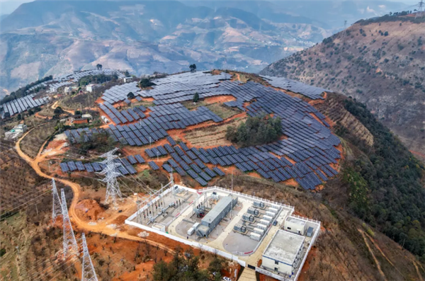占地面积约3800亩！国内规模最大高海拔农光互补光伏项目投运