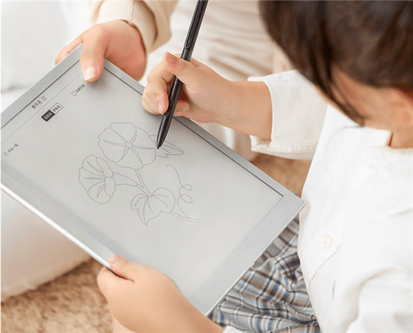 中国电子纸平板市场火爆：2025年上半年销量将超100万台