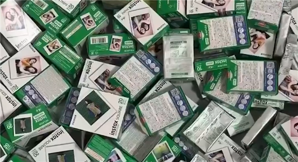 富士辟谣拍立得相纸停产：仍在生产 停产说法并不属实