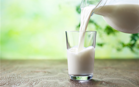 梦回童年！旺仔牛奶广告男主角长大了