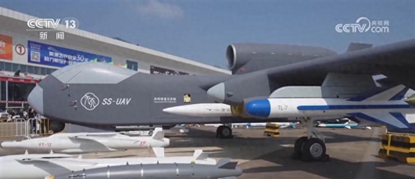 无人机航母来了！中国首款蜂群母舰无人机“九天”即将首飞：机腹可藏上百小型无人机