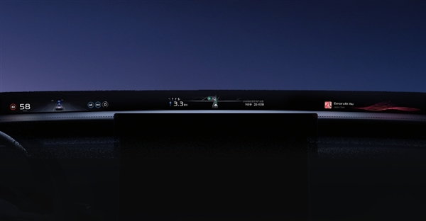 小米揭秘YU7行业首创天际屏全景显示：三块Mini LED投影