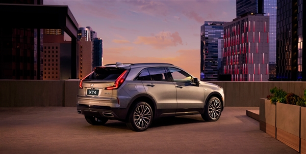 16万圆你豪车梦！凯迪拉克XT4上市 一口价15.99万起