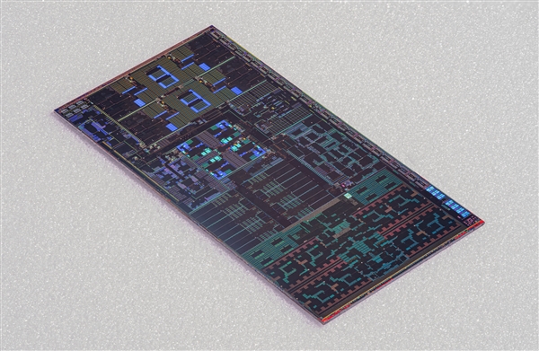 近1.5亿像素！Intel Lunar Lake处理器超高清内核照