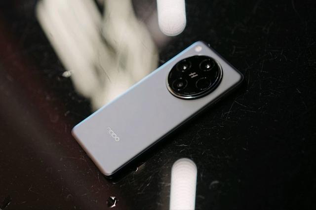 小米15和OPPO Find X8哪个好?OPPO Find X8和小米15全方位对比评测插图2 小米15和OPPO Find X8哪个好?OPPO Find X8和小米15全方位对比评测插图2