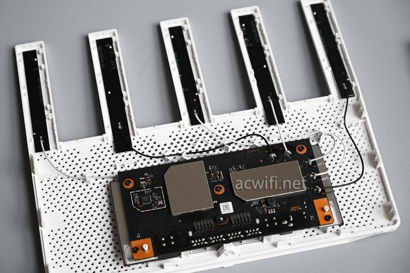 极具性价比的WiFi 7路由器! 小米BE5000无线路由器拆机测评插图8