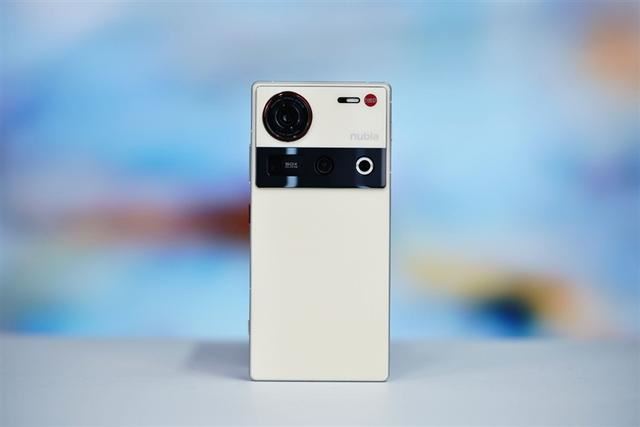 真全面屏的AI旗舰! 努比亚Z70 Ultra深度评测插图4