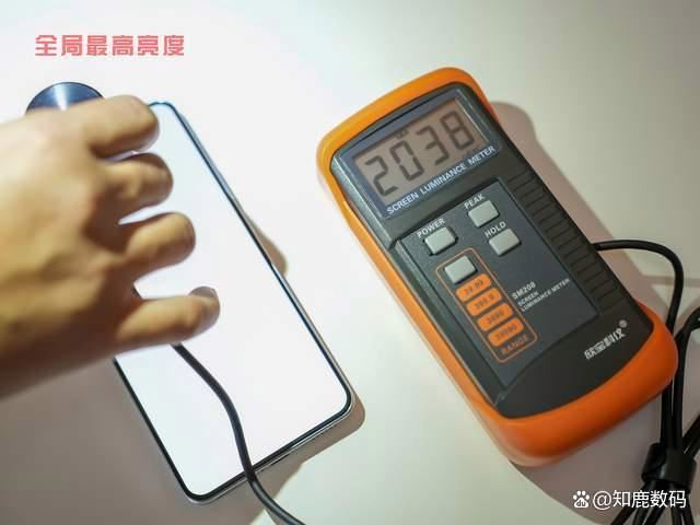 有越级实力的旗舰级好屏! iQOO Neo10 Pro屏幕测试插图4