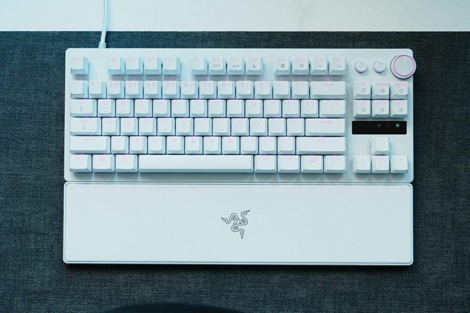 当极简主义遇上电竞基因! 雷蛇猎魂光蛛V3专业竞技版键盘开箱测评插图20