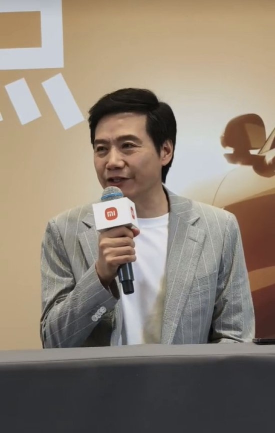 雷军：个别同行称小米“靠营销赢” 其实绝大部分领域小米都领先
