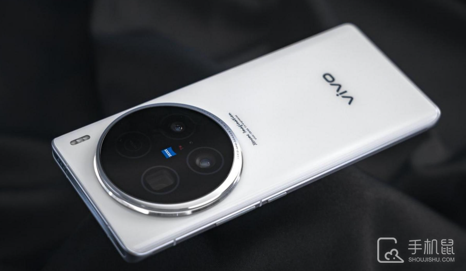 vivo x100 ultra为什么屏幕边上发绿?vivo x100 ultra屏幕边上发绿什么原因