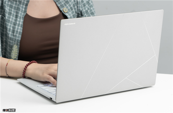 华硕灵耀14 Air轻薄长续航 618大促加国补到手7199元插图1 华硕灵耀14 Air轻薄长续航 618大促加国补到手7199元