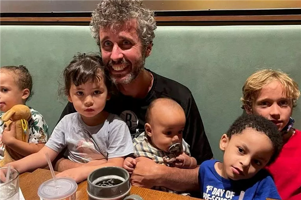 美国“捐精之王”退休 协助诞生了176名子女：遍布全球五大洲