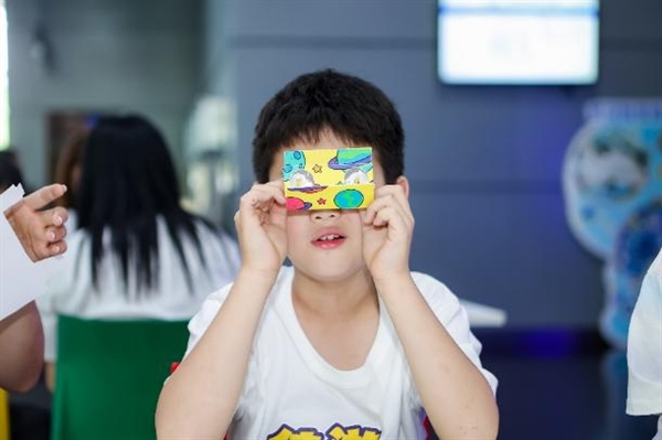 “佳游吧少年”佳能亲子研学营湖州站探秘航天  科技文化“印”领成长之旅