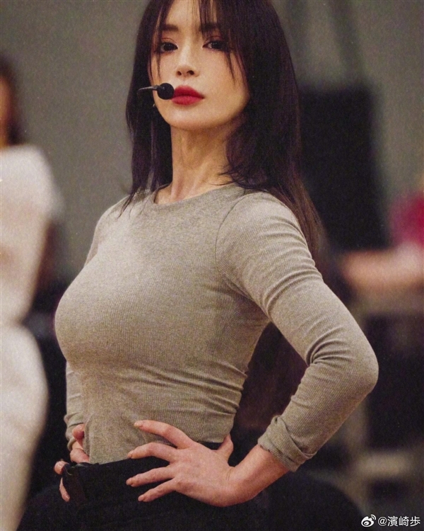 日本女歌手滨崎步否认和马斯克生子：不是就不是