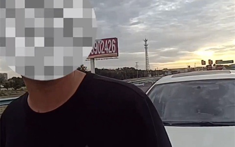 醉驾睡在高速上被查 司机反驳交警：我喝不喝酒跟你有啥关系