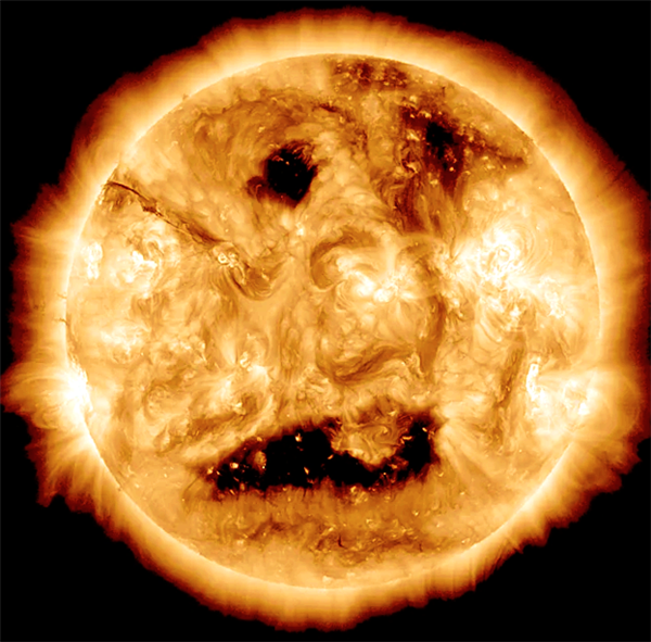 太阳上突然出现一张巨型人脸！嘴巴能吞掉5个木星