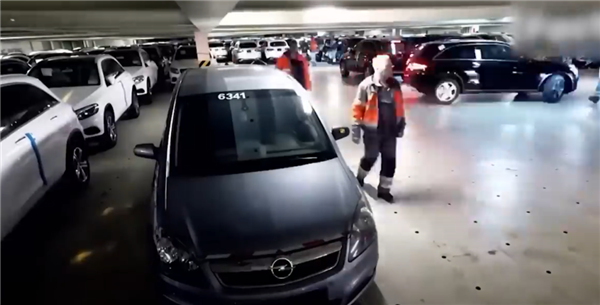 比电车着火更可怕的 是电车在海上着火