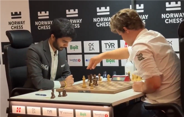 印度19岁国际象棋选手击败世界第一的卡尔森：后者当场破防