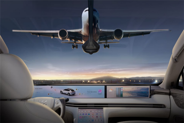 32.99万元！智己LS7焕新版实车正式发布：全系标配灵蜥数字底盘