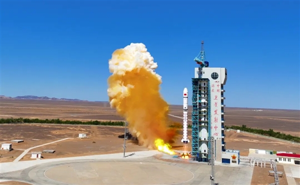 国之重器！我国第一颗地球物理场探测业务卫星“张衡一号”02星成功发射