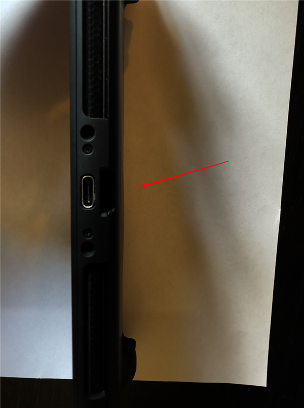 用户当心 Switch2电池鼓包存起火风险！任天堂：已启动调查