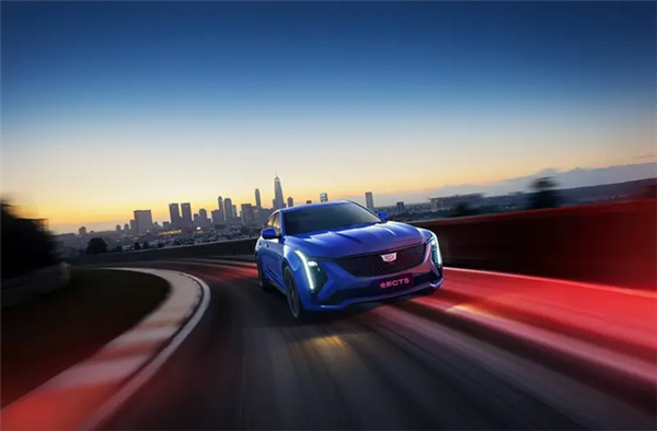 2.0T溜背后驱轿跑！凯迪拉克CT5城市风尚版上市：