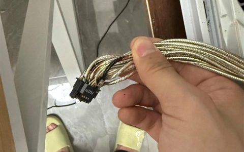 首批受害者出现：RTX 5090D电源接口接连被烧！