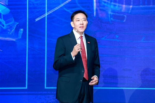 联想刘军：全栈AI 助力企业创新生产力