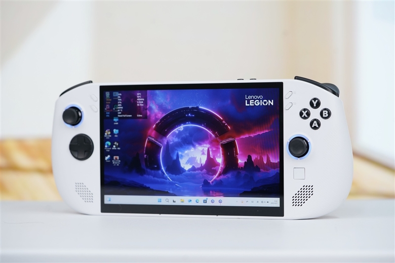 联想拯救者Go S评测：更亲民的入门掌机 长江存储PC411 SSD素质过硬