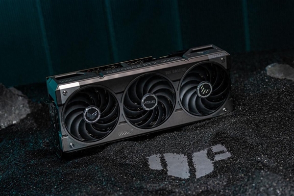 618硬核显卡！华硕TUF GAMING RTX5070 Ti值得入手