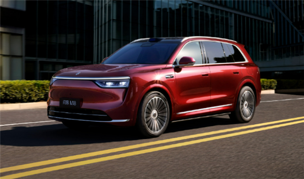 问界M8首批车主画像出炉：高阶智驾已成决定性购车因素