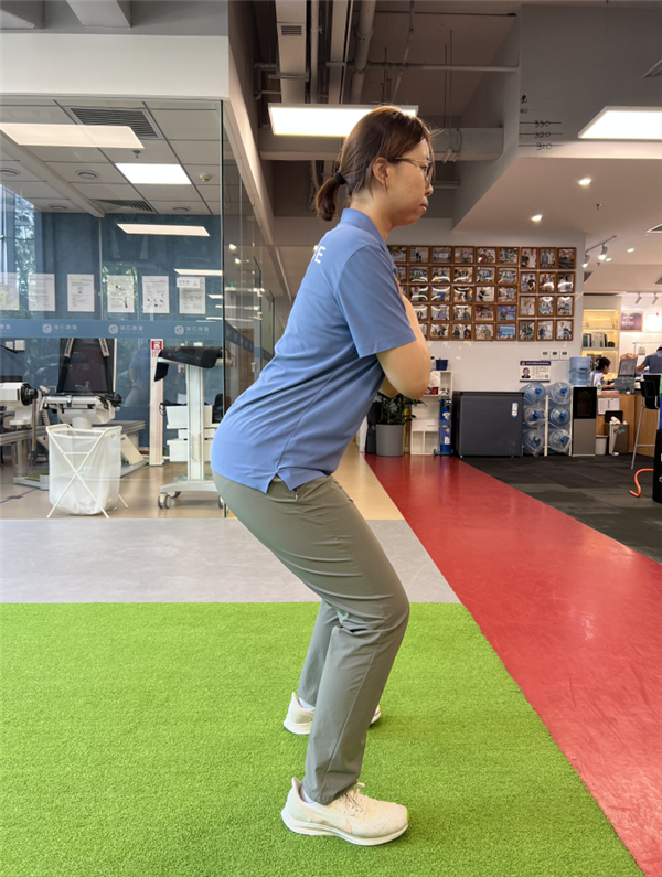 肌肉 才是女生真正的奢侈品！现在不练亏大了