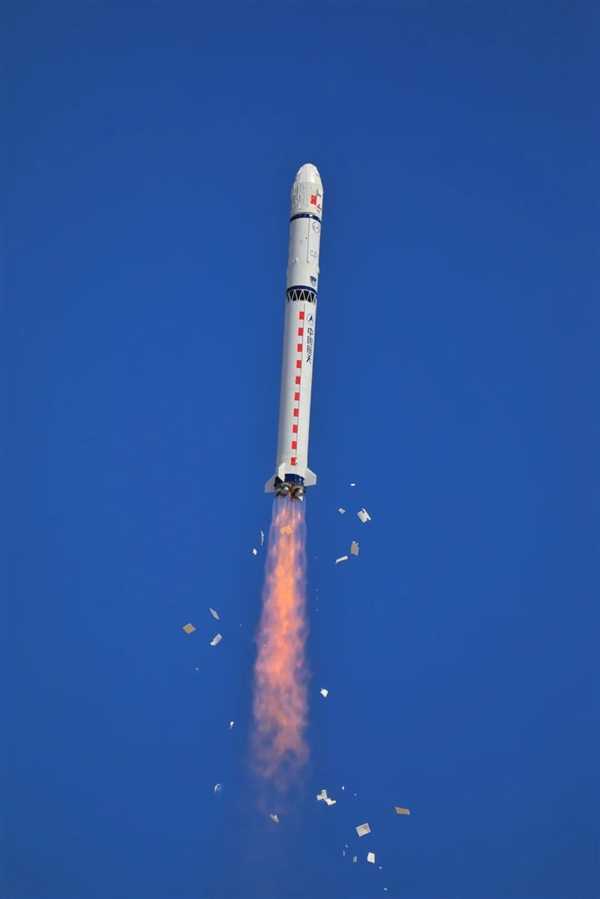 国之重器！我国第一颗地球物理场探测业务卫星“张衡一号”02星成功发射