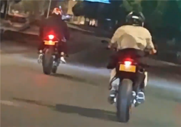 4人建“速度与激情”群相约凌晨骑摩托炸街：结果太舒适