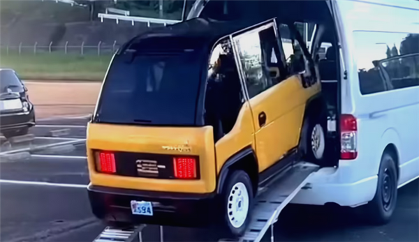 日本车企推出“袖珍小车”：一人一座100公里续航